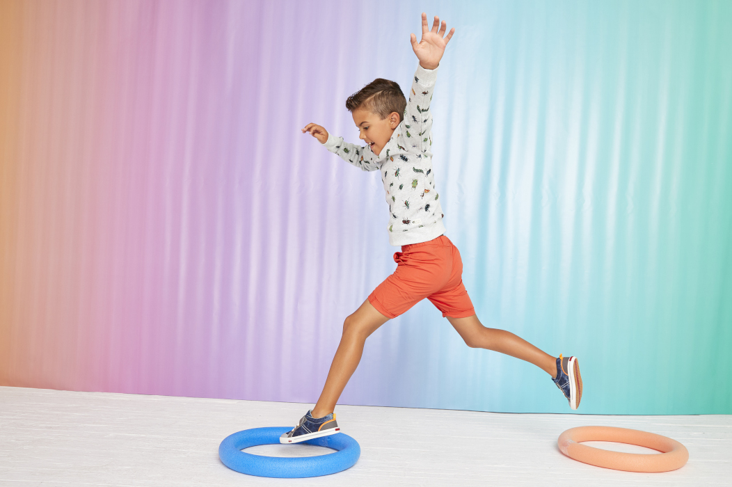 Anna Wong Stylist, Seattle wardrobe stylist,Kids stylist,Seattle commercial stylist,Seattle editorial stylist,commercial stylist, editorial stylist See Kai Run TannerSS2020