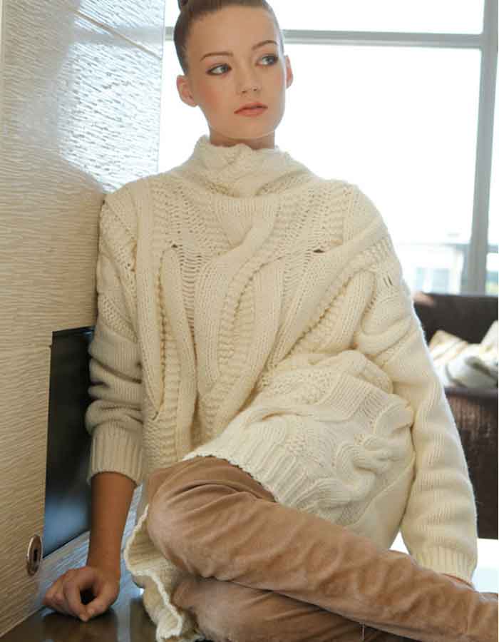 Anna Wong Stylist White faux fur Snow Angel