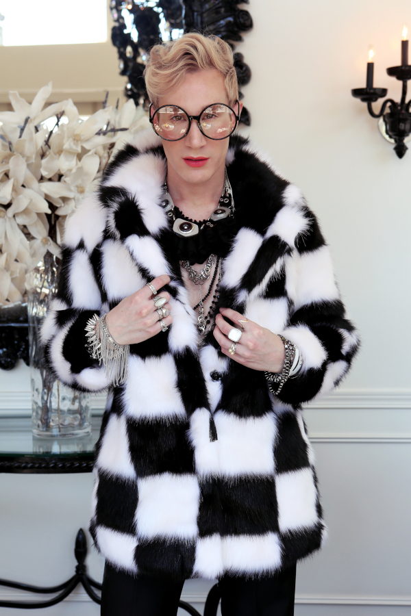 Anna Wong stylist.Moevir Magazine,for iris,for Iris,Seattle wardrobe stylist,Seattle commercial stylist,editorial stylist seattle,seattle mens wardrobe stylist,faux fur,black and white faux fur.