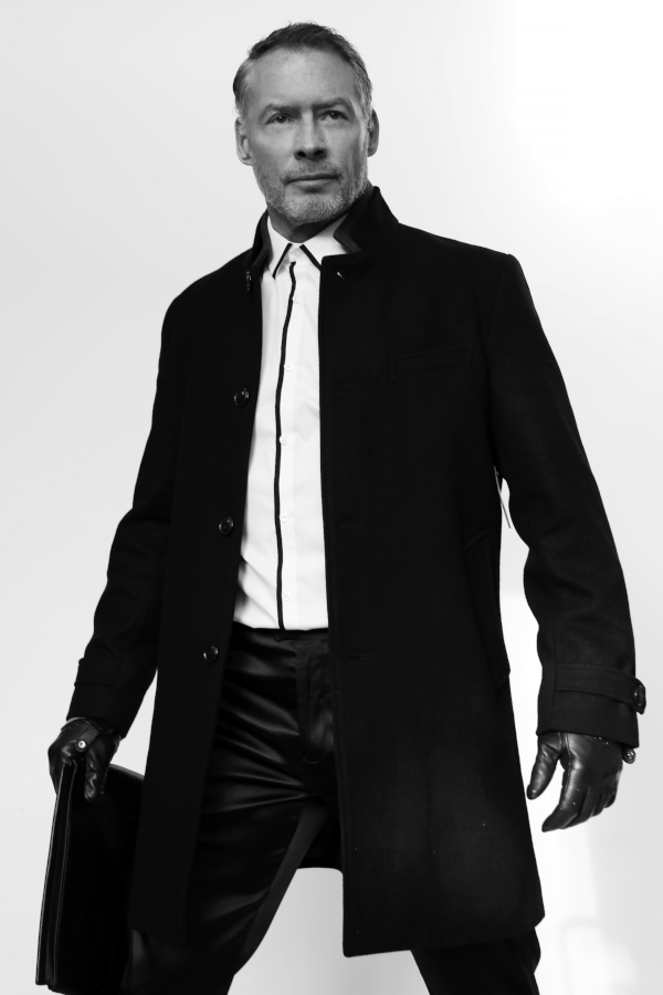 Anna Wong stylist,Seattle commercial stylist.editorial stylist seattle. seattle mens wardrobe stylist.